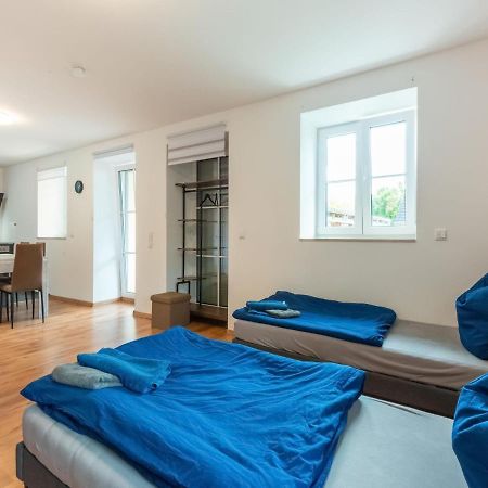 Apartment With Terrace In An Ideal Location Haunsheim 외부 사진