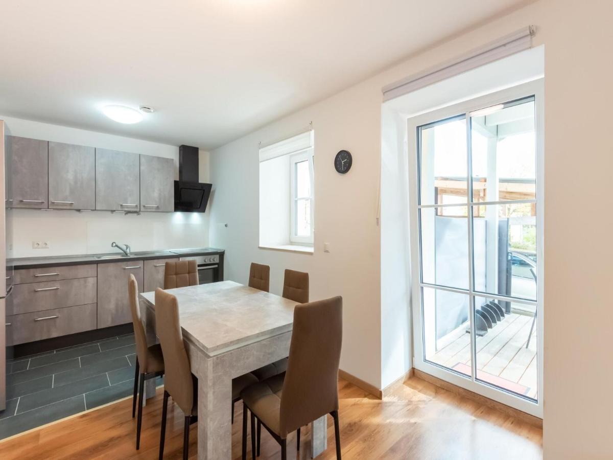 Apartment With Terrace In An Ideal Location Haunsheim 외부 사진