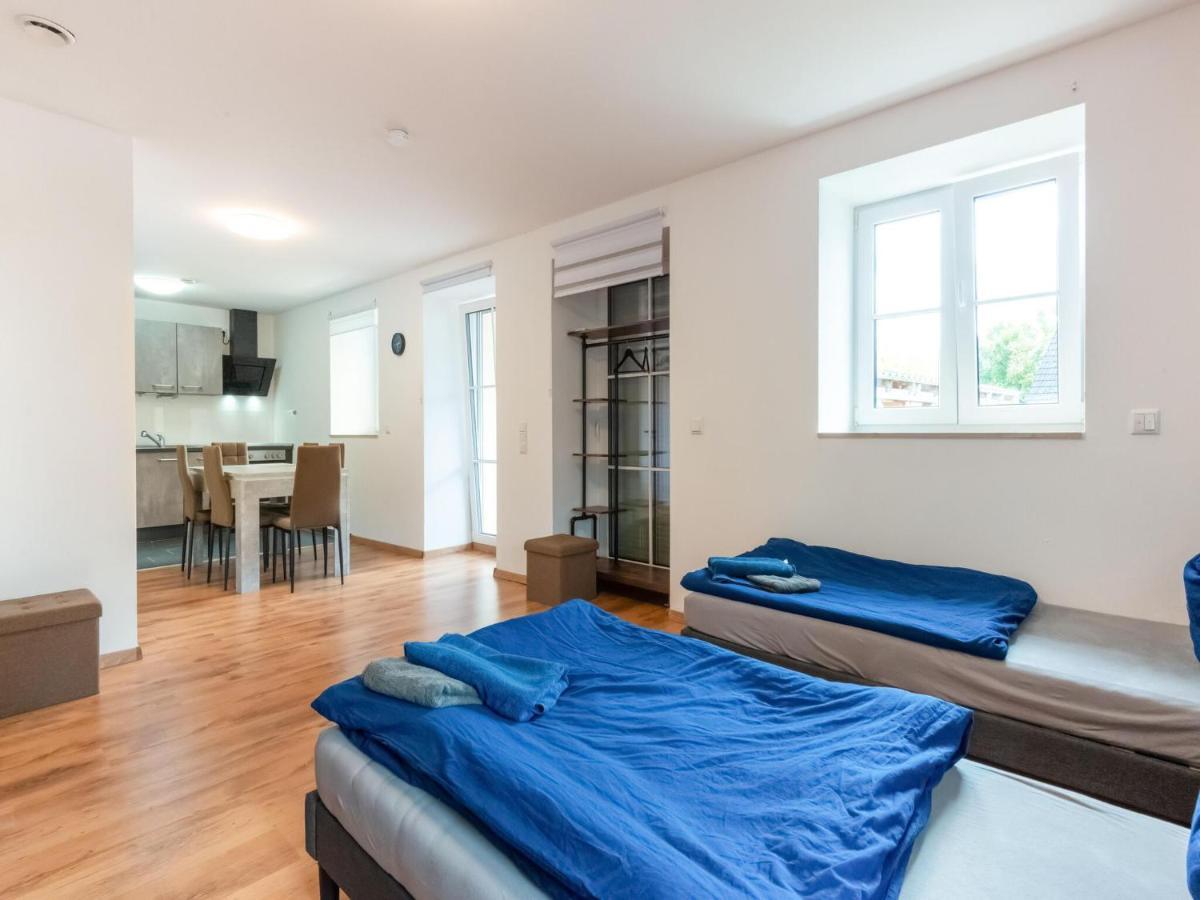 Apartment With Terrace In An Ideal Location Haunsheim 외부 사진
